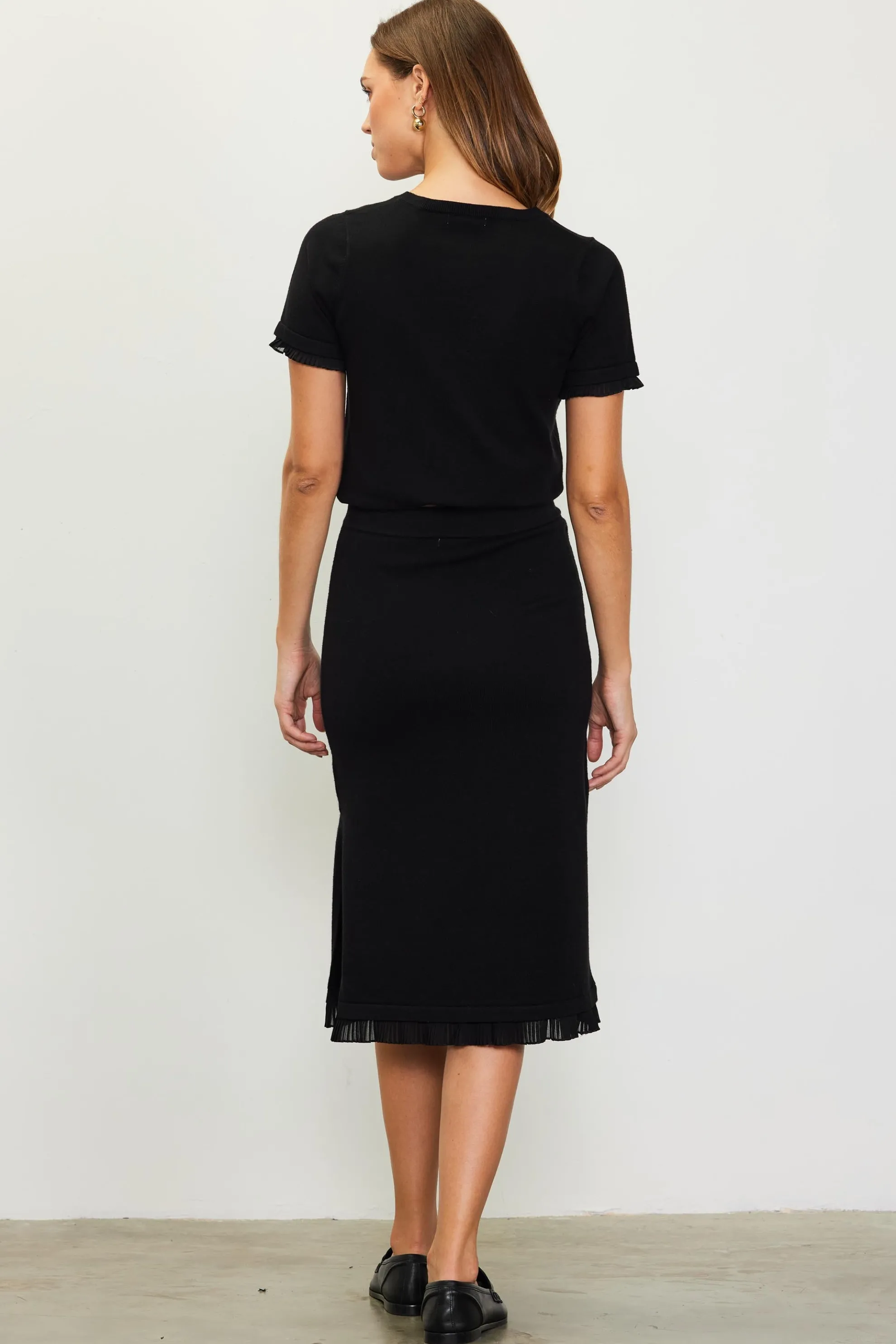 Knit Midi Ruffle Detail Skirt