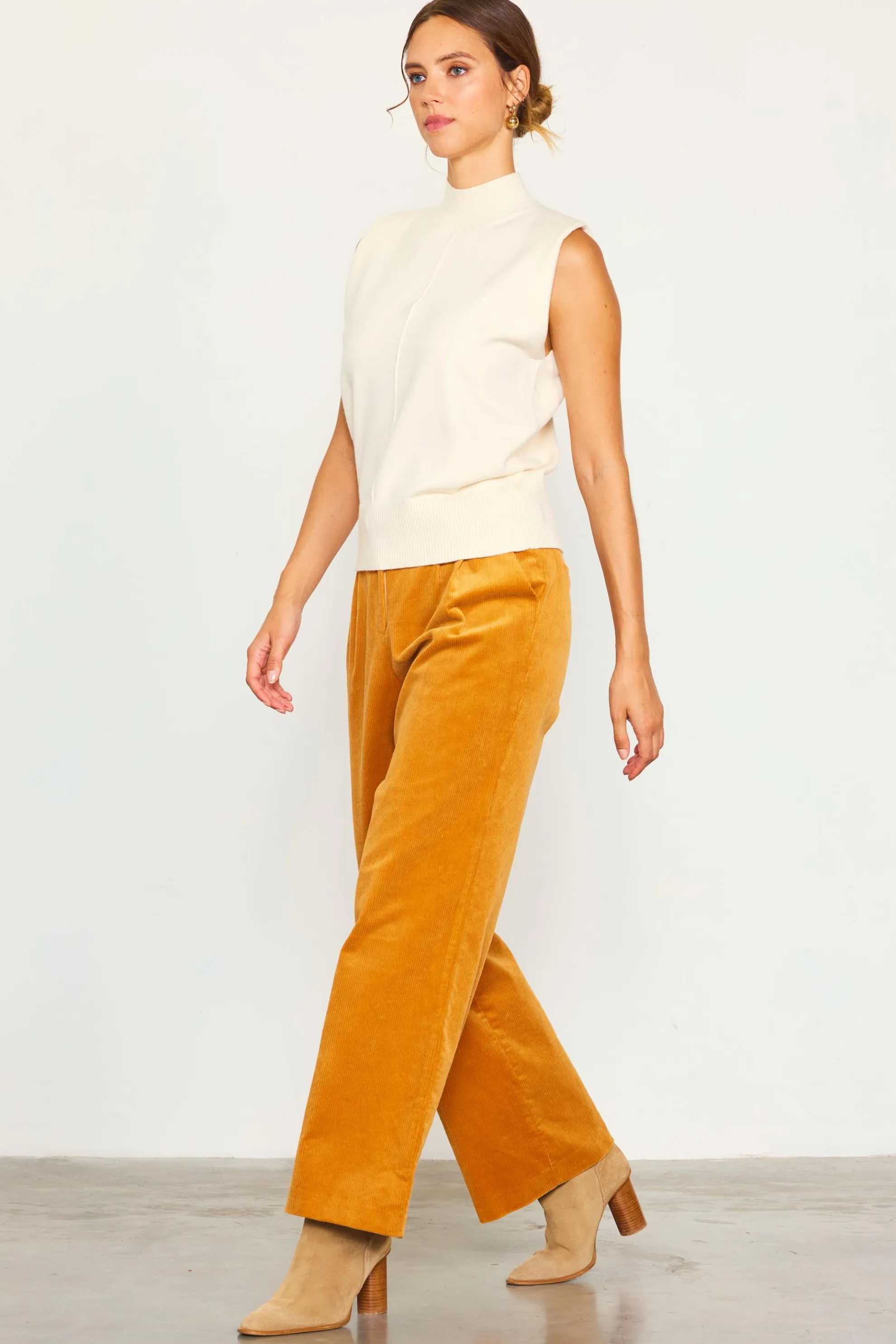 Mock Neck Sleeveless Knit Top