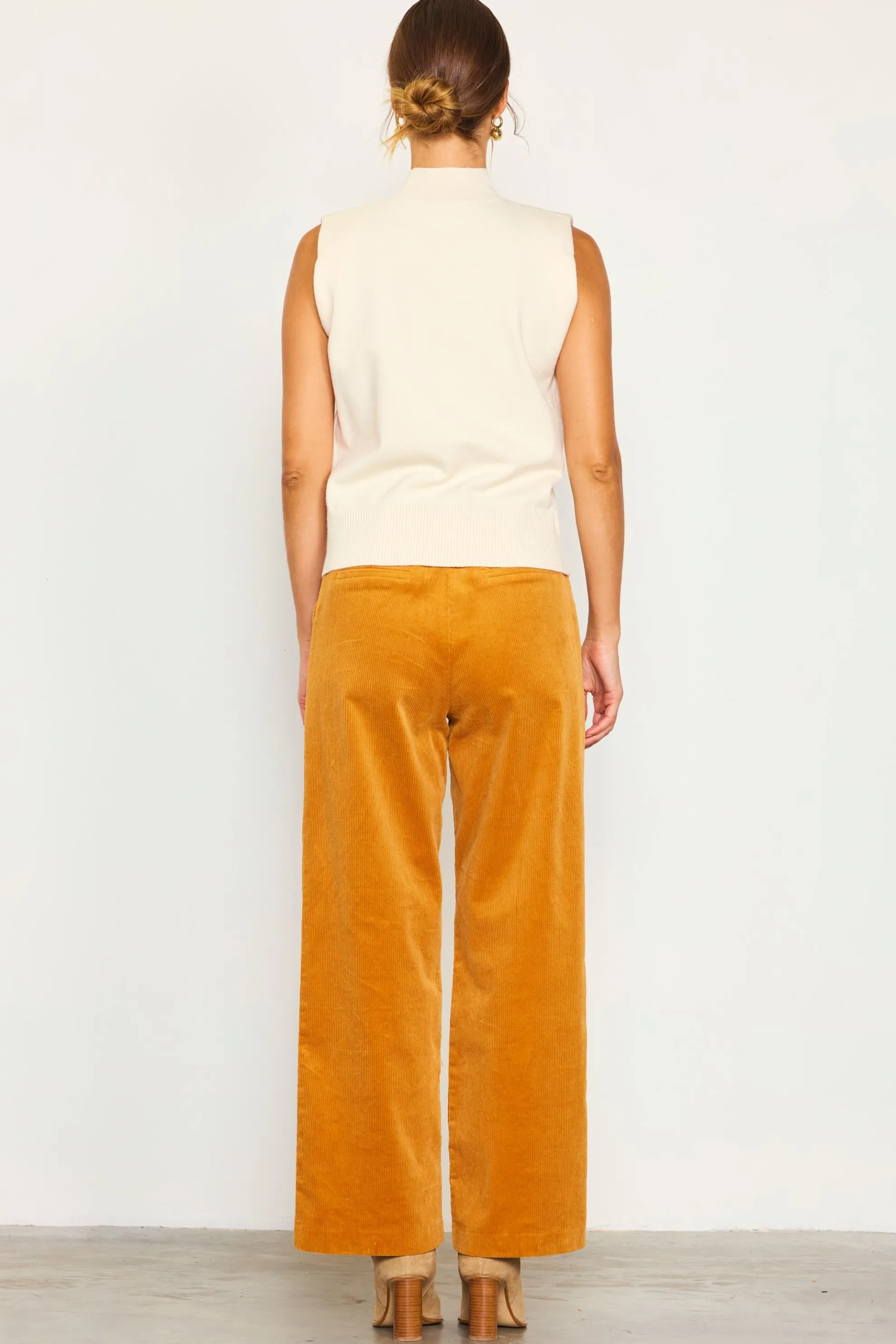 Mock Neck Sleeveless Knit Top