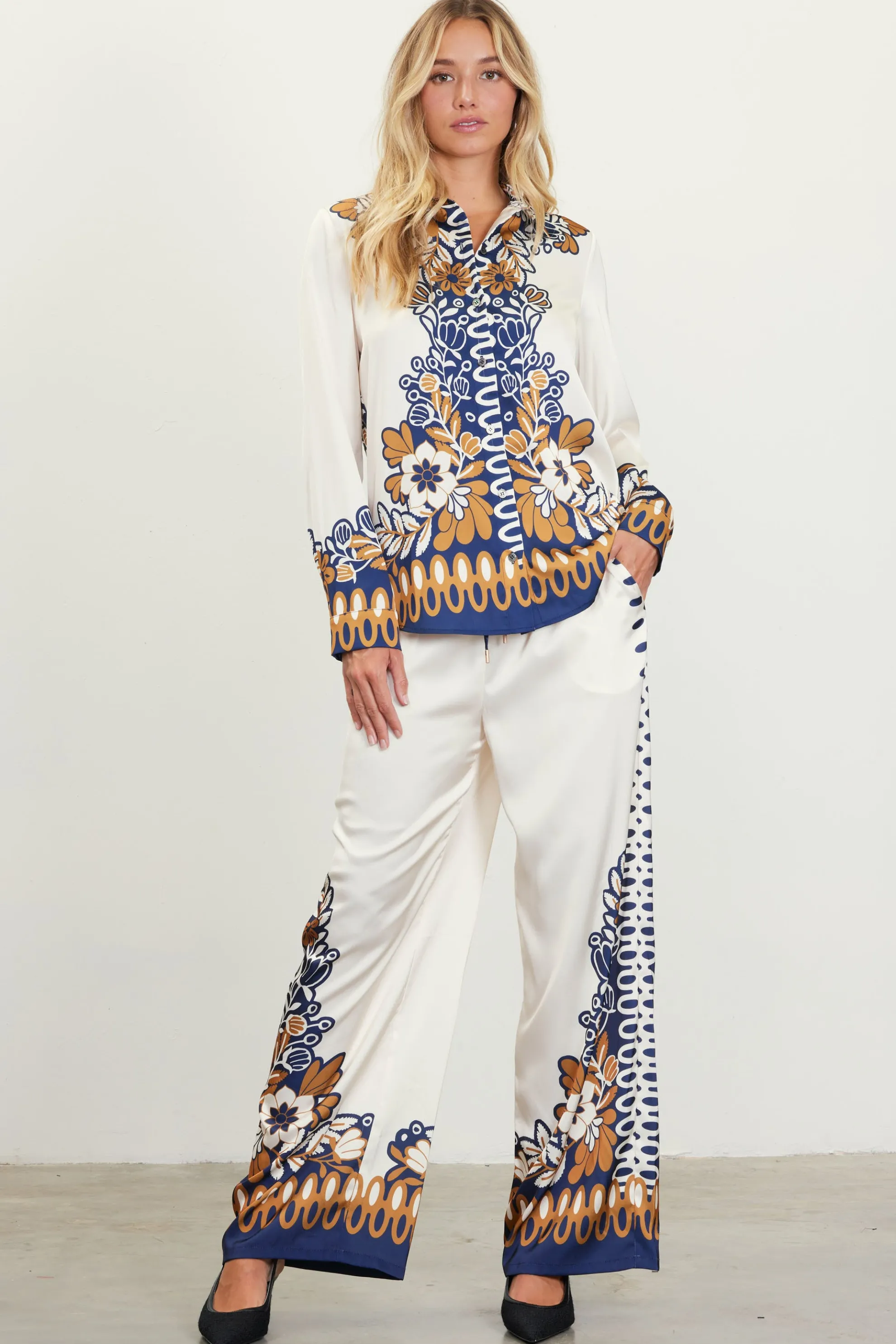 Blythe Floral Print Longsleeve Blouse