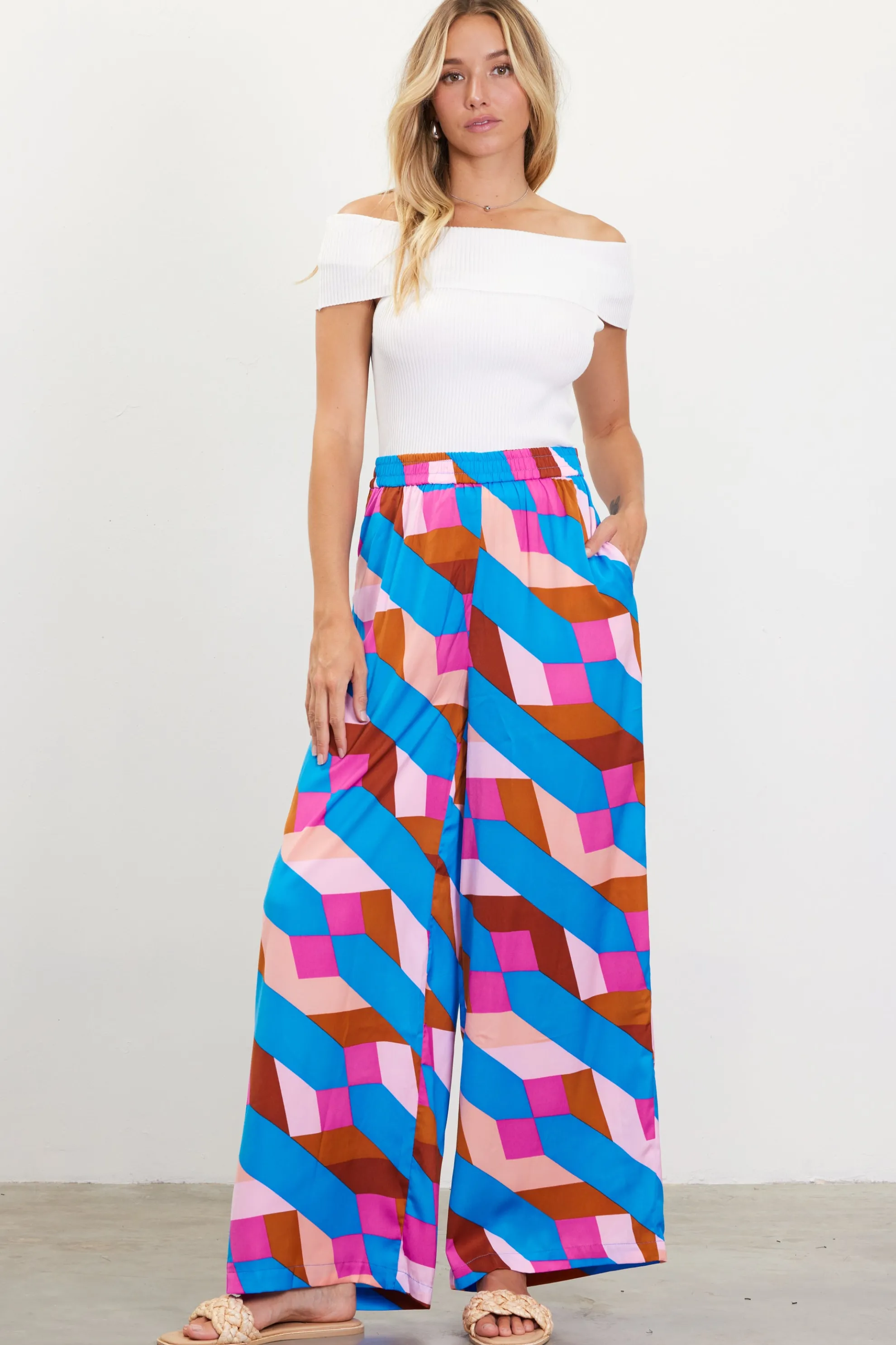 Geometric Print Wide Leg Pants