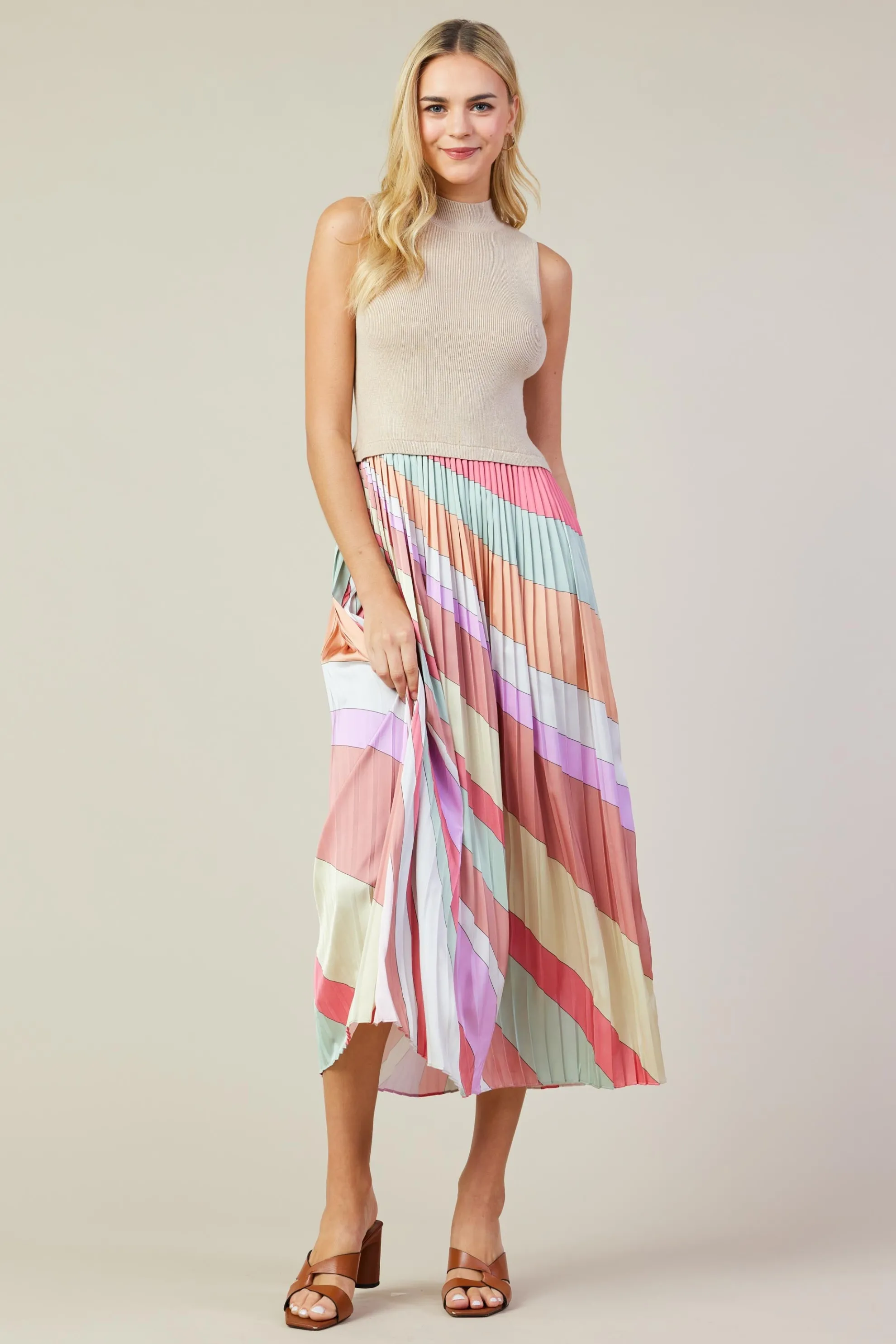 Carmine Print Mixed Media Pleated Midi Dress