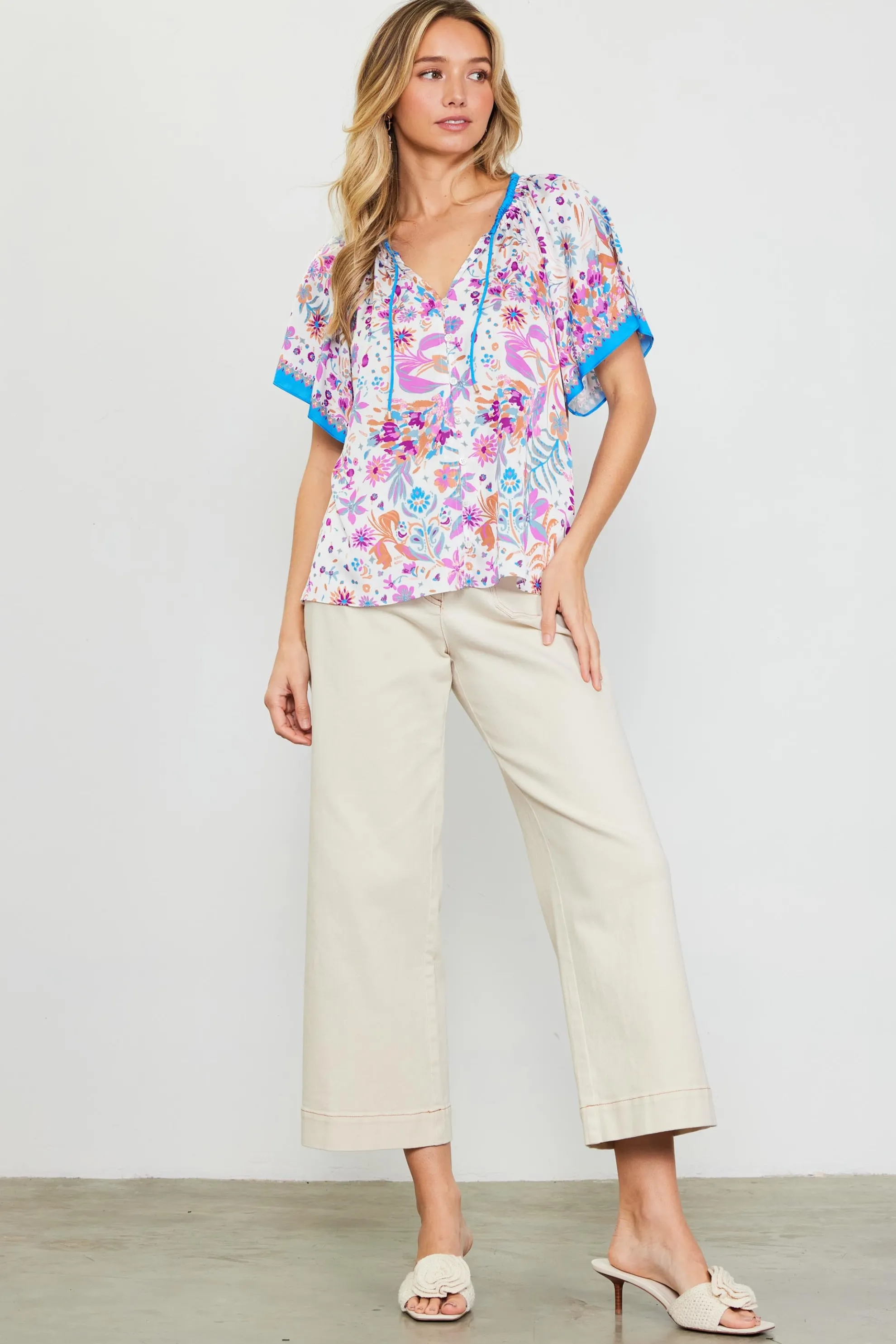 Magnolia Border Print Short Sleeve Top