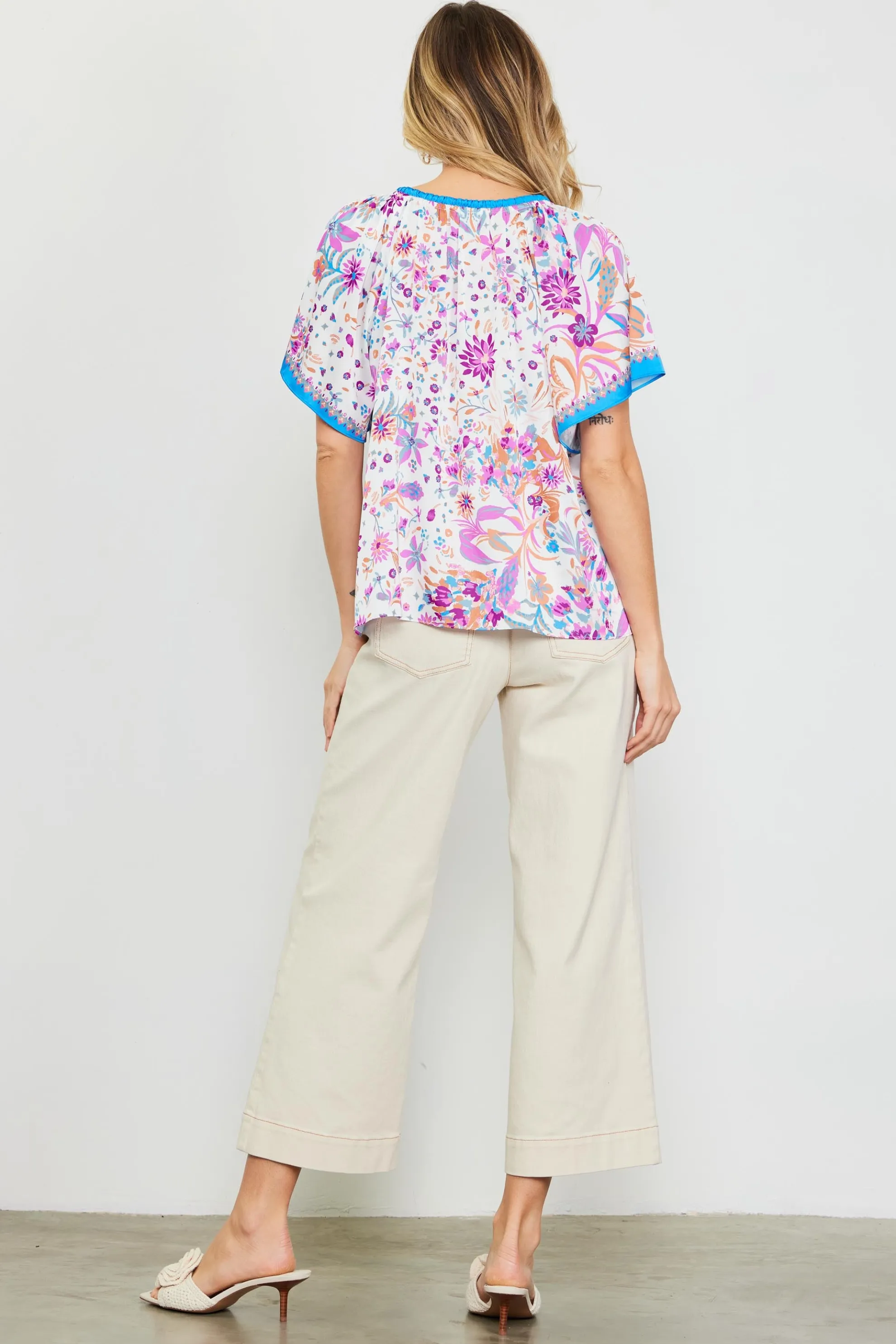 Magnolia Border Print Short Sleeve Top